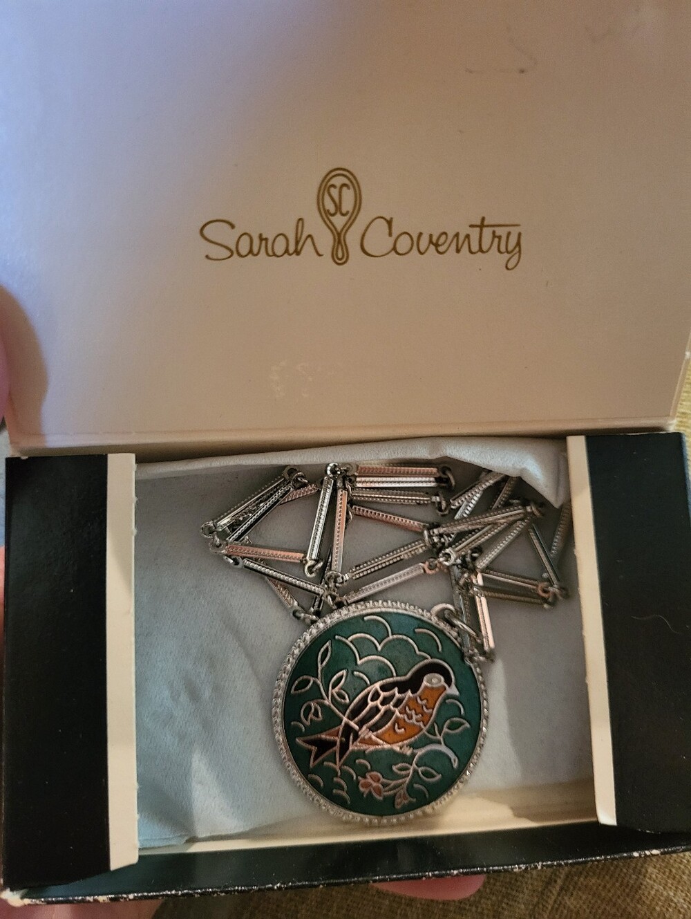 Lot Of Sarah Coventry Jewelry- Over 50 Items! - Picture 5 of 16